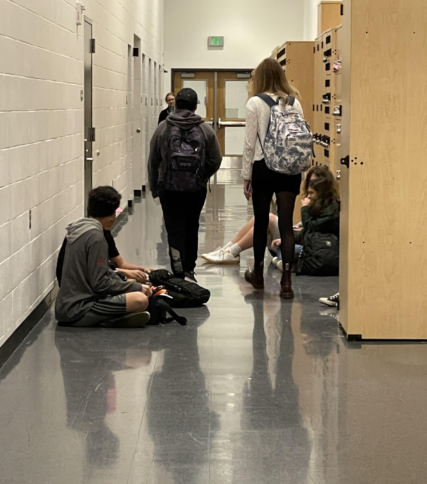 A photo of the Mountainside band hallway in action after class.